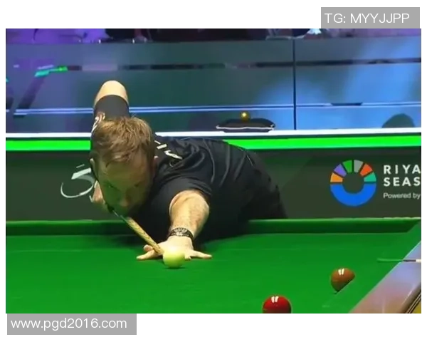 北京足球队在大师赛中的精彩配合与战术分析全面点评