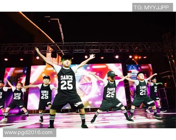 西安街舞队的节奏探讨与创意表达在城市文化中的独特魅力 西安街舞队的节奏探讨与创意表达在城市文化中的独特魅力